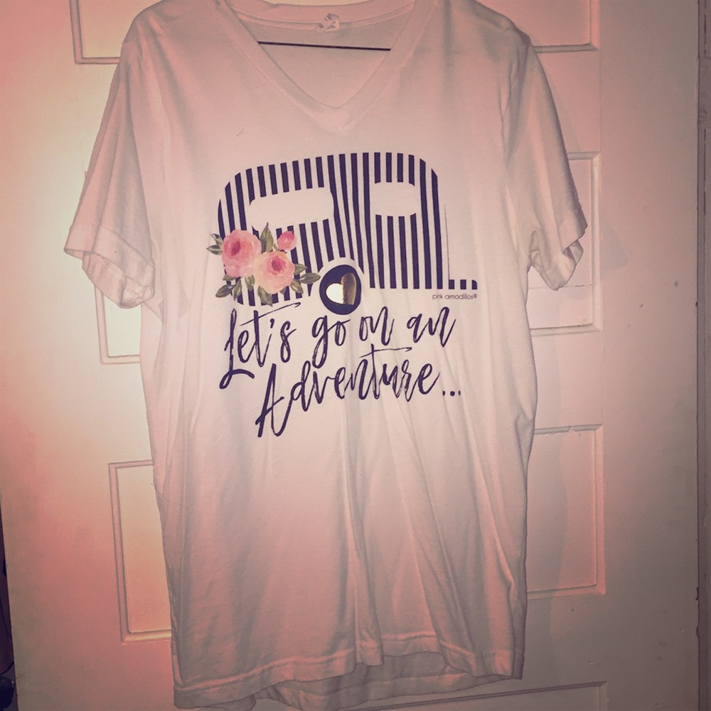 Graphic • Tee 💛